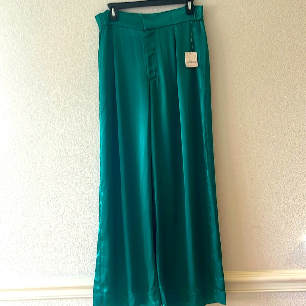 NWT Free people Satin Emerald green wide leg pant Sz S